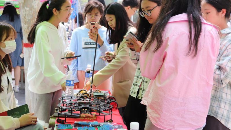 知识图谱标准化建设：揭秘其背后的价值与价格
